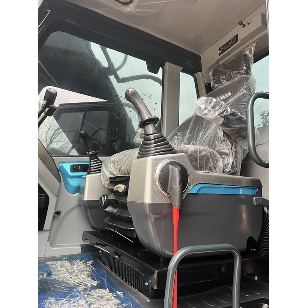 2023 هيونداي 220HD-44209782