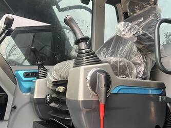 2023-hyundai-220hd-44209782