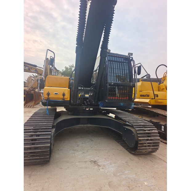 2023 هيونداي 305LC-9T-44209797