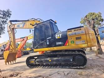 Image for TRACKED EXCAVATORS 2023 Caterpillar 320D2