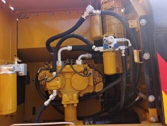 2023-caterpillar-320d2-1393125-44209905