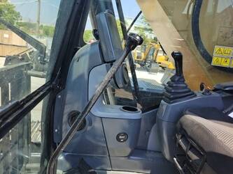 2023-caterpillar-320d2l-1393135-44210038