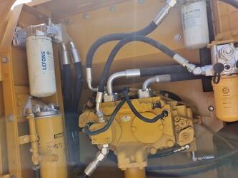 2023-caterpillar-320d2l-1393135-44210042