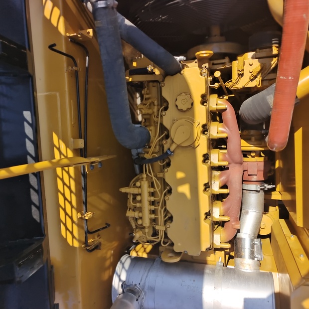 2023 Caterpillar 320D2L-44210043