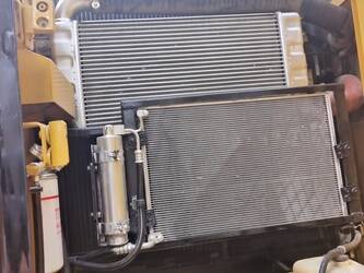 2023-caterpillar-320d2-1393137-44210072