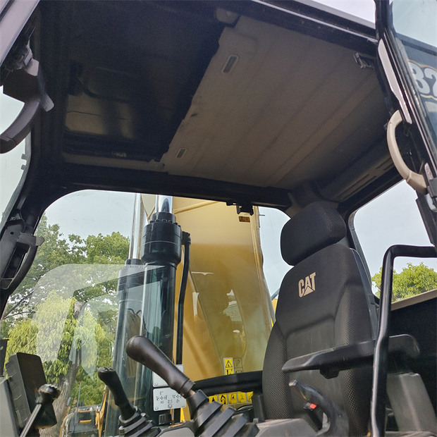 2023 كاتربيلر 320GC-44210090