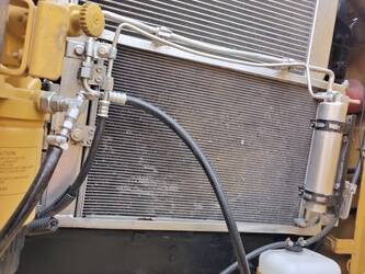 2023-caterpillar-323d-1393140-44210107