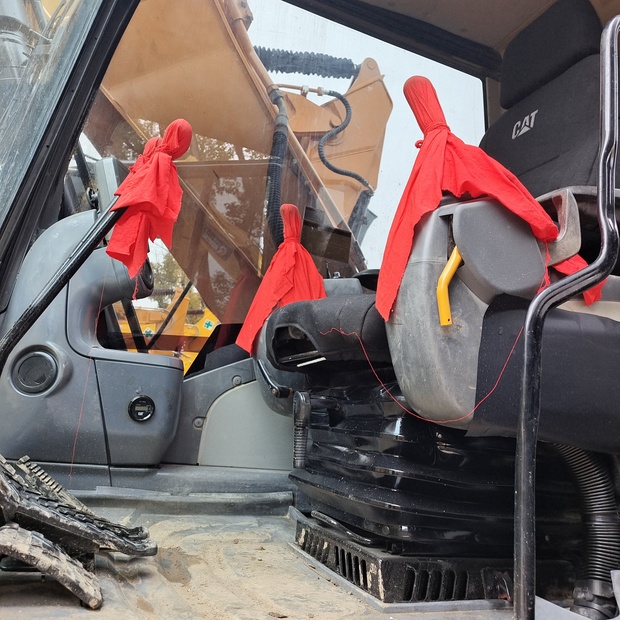 2023 Caterpillar 329D-44210336