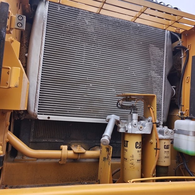 2023 Caterpillar 329D-44210338