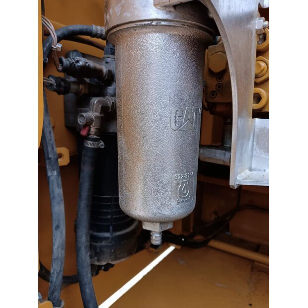 2023 Caterpillar 330GC-44210385