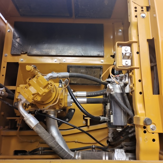 2023 Caterpillar 345GC-44210425