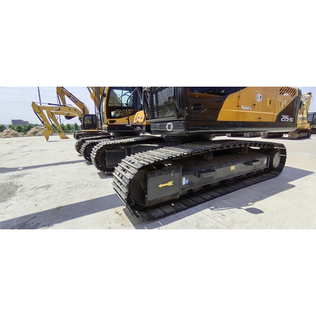2024 هيونداي 215LC-9T-44210604