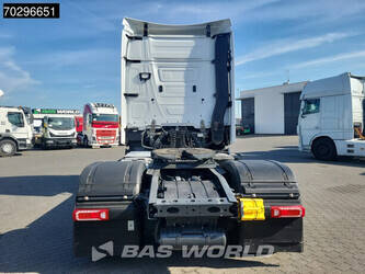 2021-mercedes-benz-actros-1848-1321141-44211215