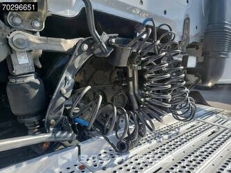 2021-mercedes-benz-actros-1848-1321141-44211217