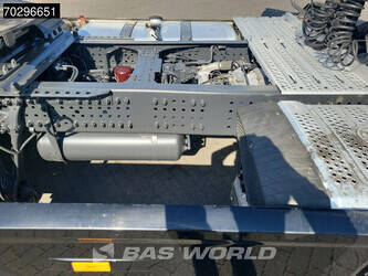 2021-mercedes-benz-actros-1848-1321141-44211220