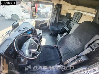 2021-mercedes-benz-actros-1848-1321141-44211224