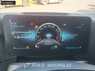 2021-mercedes-benz-actros-1848-1321141-44211243