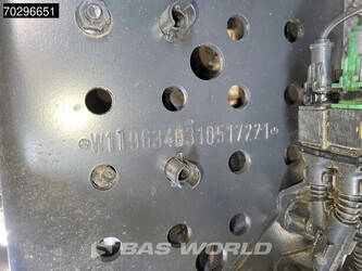 2021-mercedes-benz-actros-1848-1321141-44211245