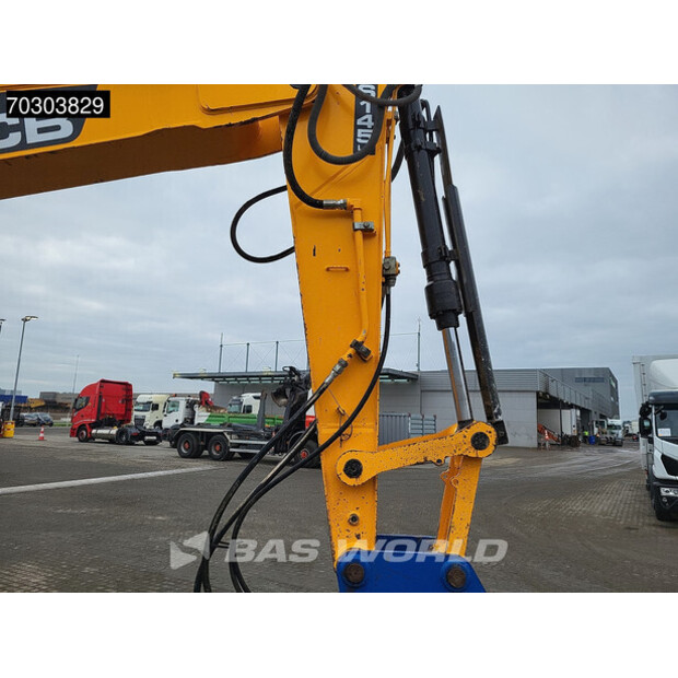 2010 JCB JS145LC-44211470
