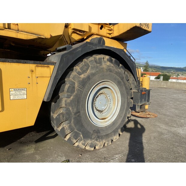 1992 GROVE RT990-44211630