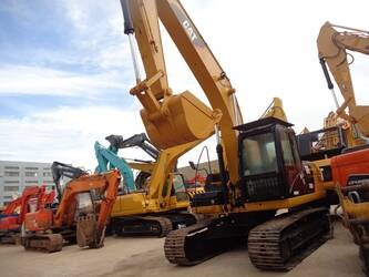 صورة ل حفارات 2020 كاتربيلر 320D للبيع في الباراغواي