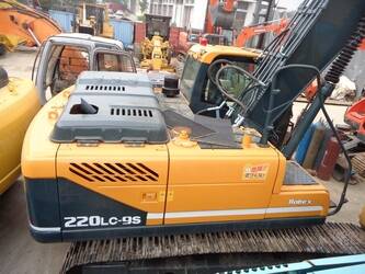 صورة ل حفارات مجنزرة 2020 هيونداي R220LC-9S