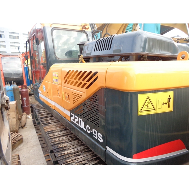 2020 Hyundai R220LC-9S-44211748