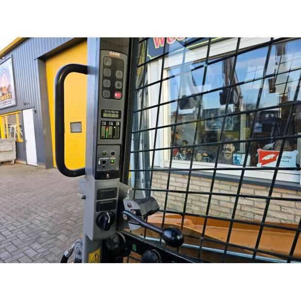 2017 CASE SR160-44211976