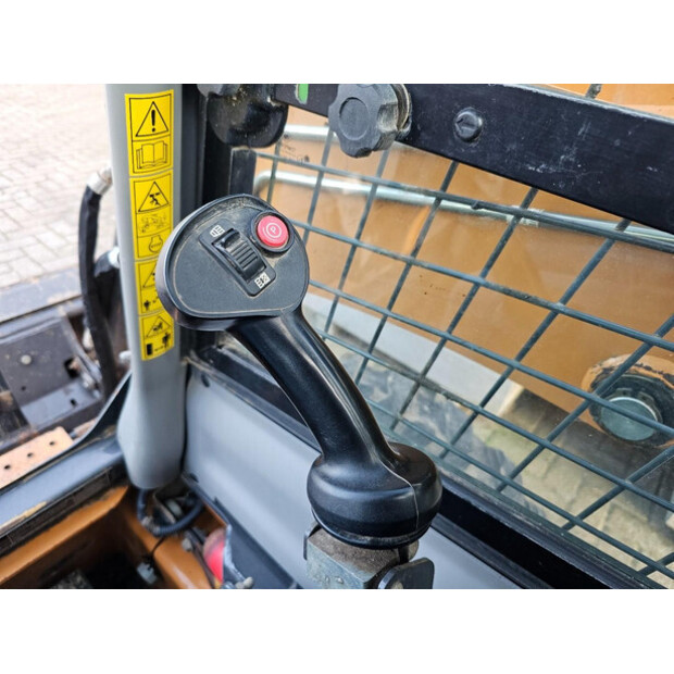 2017 CASE SR160-44211980