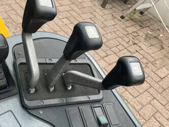 2011-jungheinrich-tfg30s-1393186-44212240