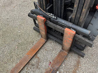 2001-toyota-42-7fgf25-1393188-44212279