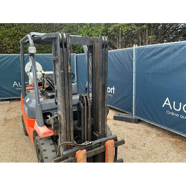 2001 Toyota 42-7FGF25-44212280