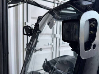 2014-linde-e16c-02-1393190-44212327