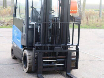 2021-doosan-b25x-7-44212730