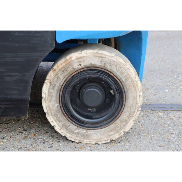 2021 دووسان B25X-7-44212742