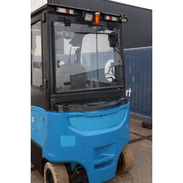 2021 دووسان B25X-7-44212743