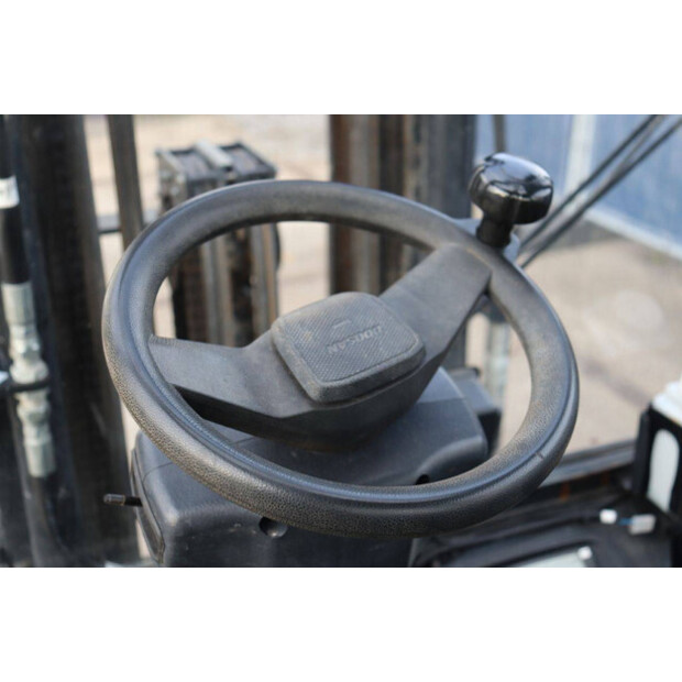 2021 دووسان B25X-7-44212751