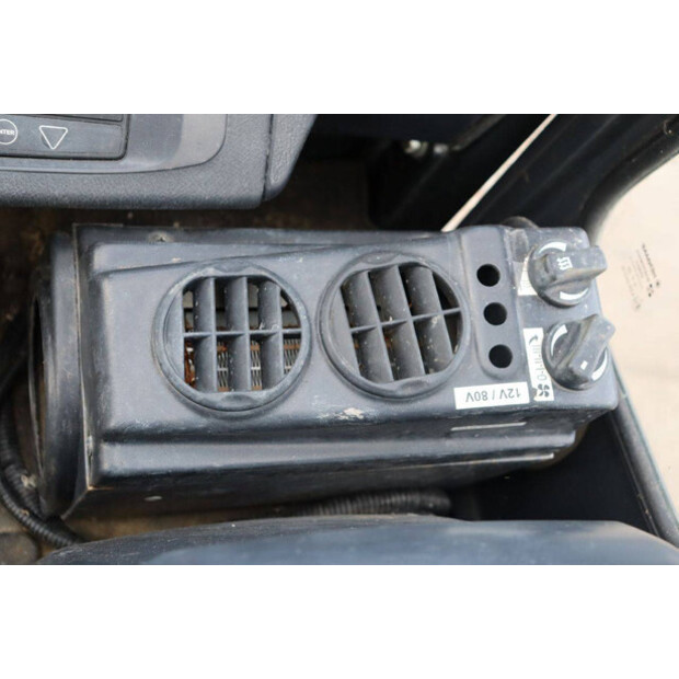 2021 دووسان B25X-7-44212754