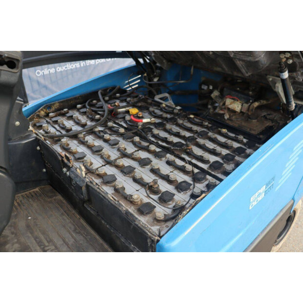 2021 دووسان B25X-7-44212757