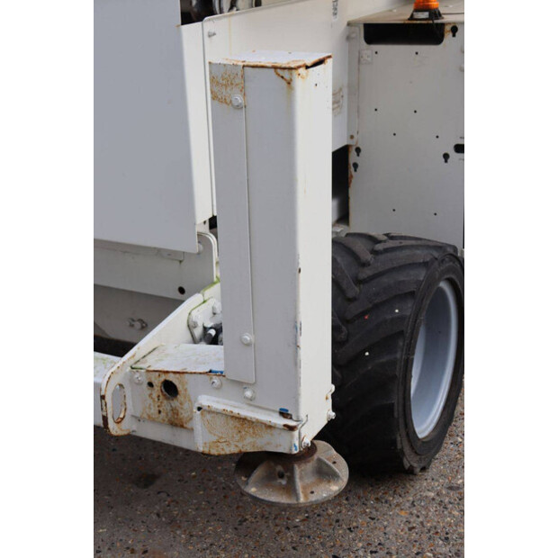 2013 Genie GS-2669-44212885