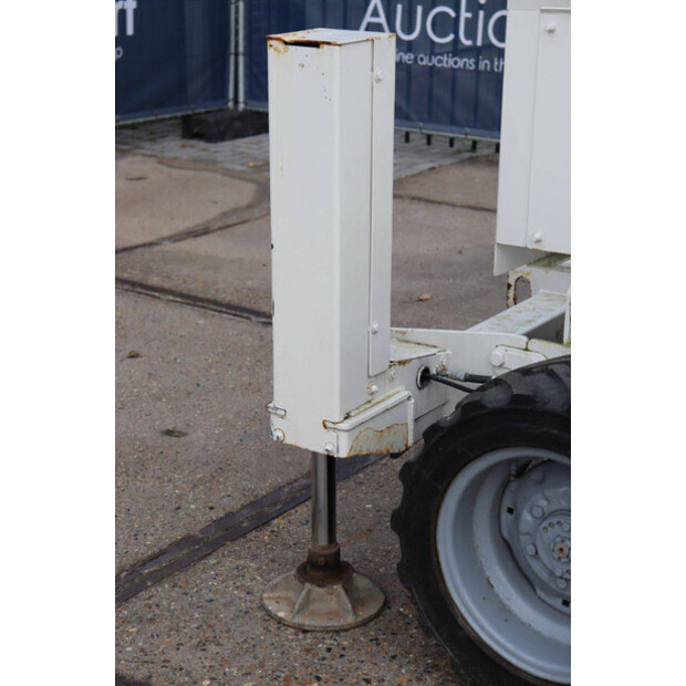 2013 Genie GS-2669-44212910