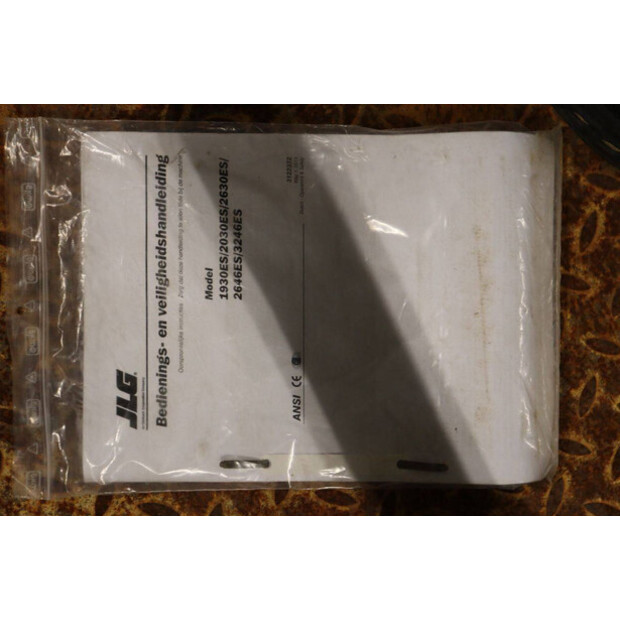 2016 جيه ال جي 2646 ES-44212939