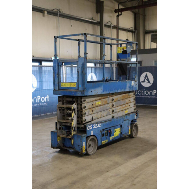 2016 Genie GS-3232-44213144