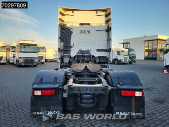 2014-renault-t520-1327663-44213255