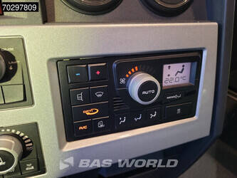 2014-renault-t520-1327663-44213262