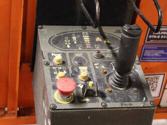 2017-jlg-4069le-1393231-44214158