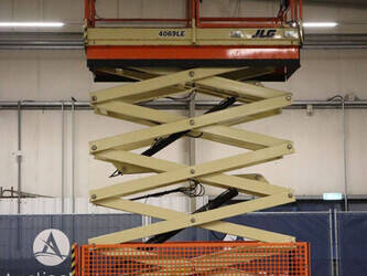 2017-jlg-4069le-1393231-44214162