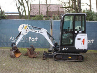 2021-bobcat-e17c-44214302