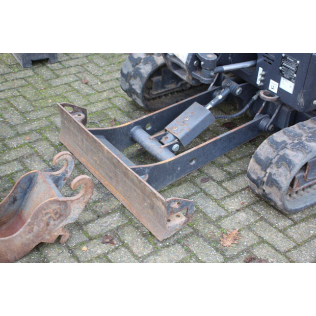 2021 BOBCAT E17C-44214315