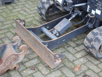 2021-bobcat-e17c-44214315